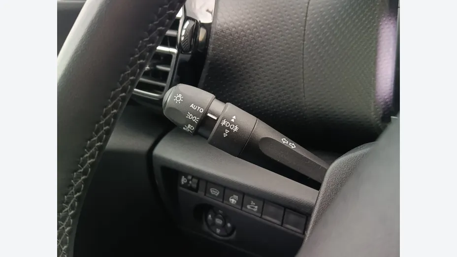 CITROEN C4 X C4 X 1.2 PureTech Shine S&S EAT8