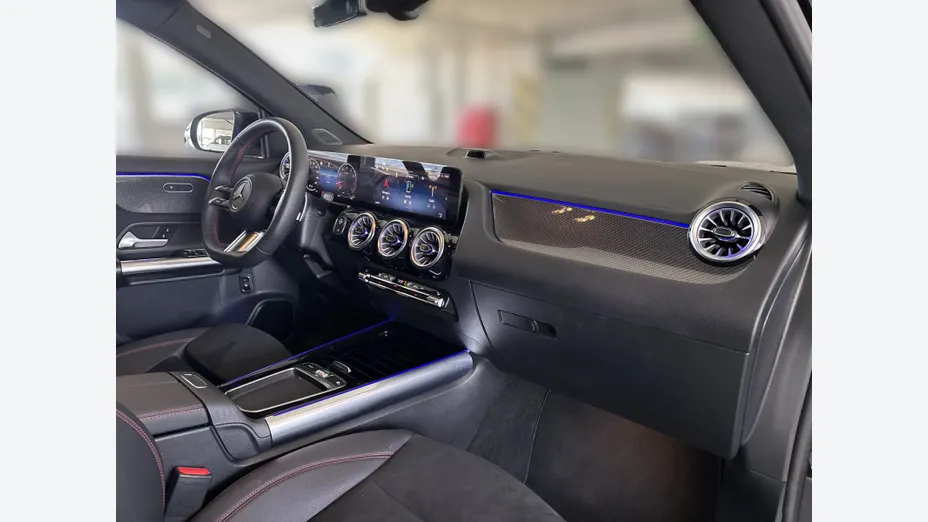 MERCEDES-BENZ GLA GLA 200 mHEV AMG Line 7G-DCT