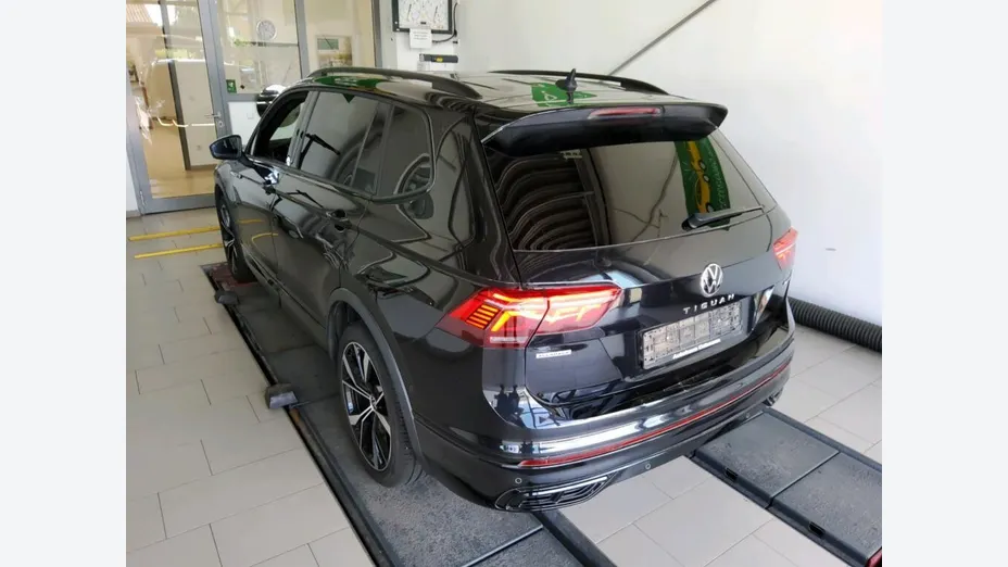 VOLKSWAGEN Tiguan Allspace -