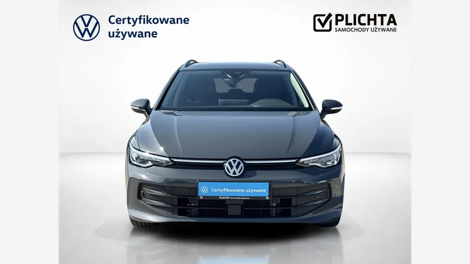 VOLKSWAGEN Golf -