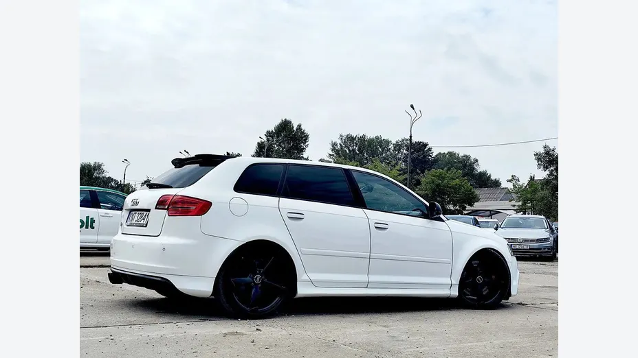 AUDI RS3 -