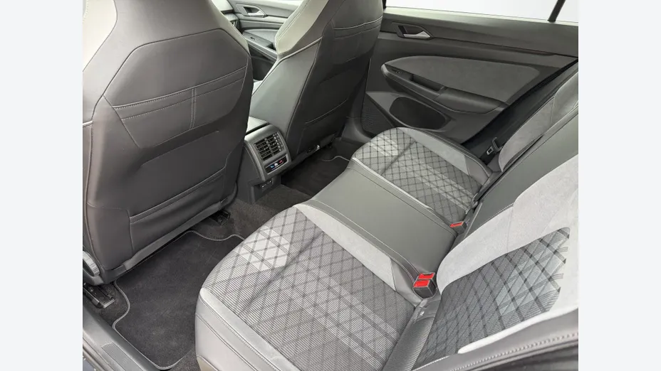 VOLKSWAGEN Golf Golf VIII 2.0 TDI R-Line DSG