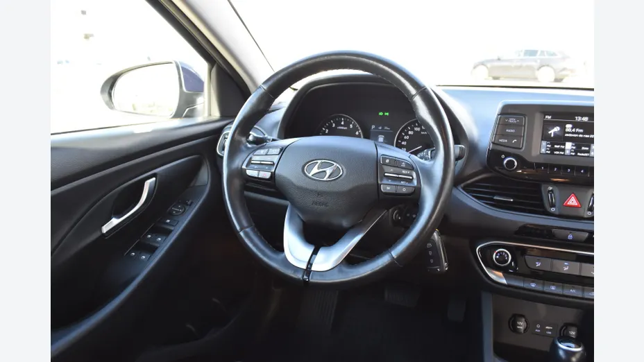 HYUNDAI i30 i30 1.4 T-GDI Classic + DCT