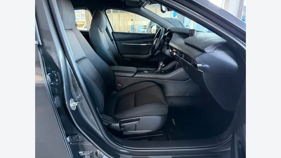 MAZDA 3 3 2.0 mHEV Kanjo aut