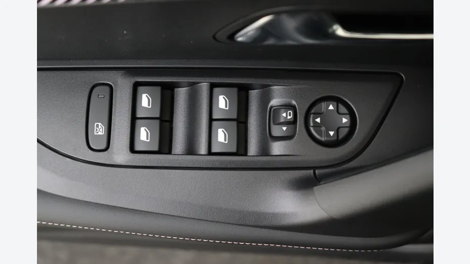 PEUGEOT 2008 -
