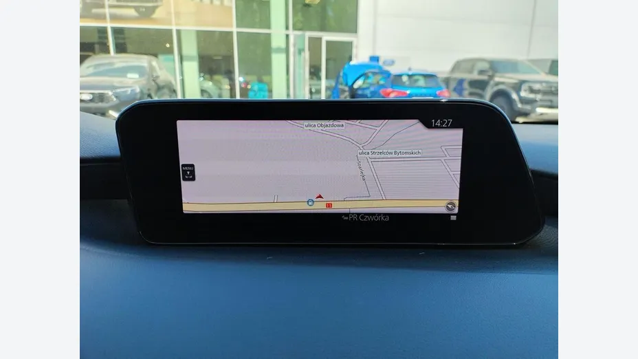 MAZDA 3 -