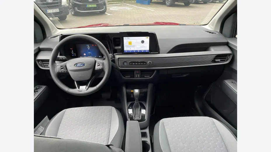 FORD Tourneo Courier Tourneo Courier 1.0 EcoBoost Titanium aut Nowy