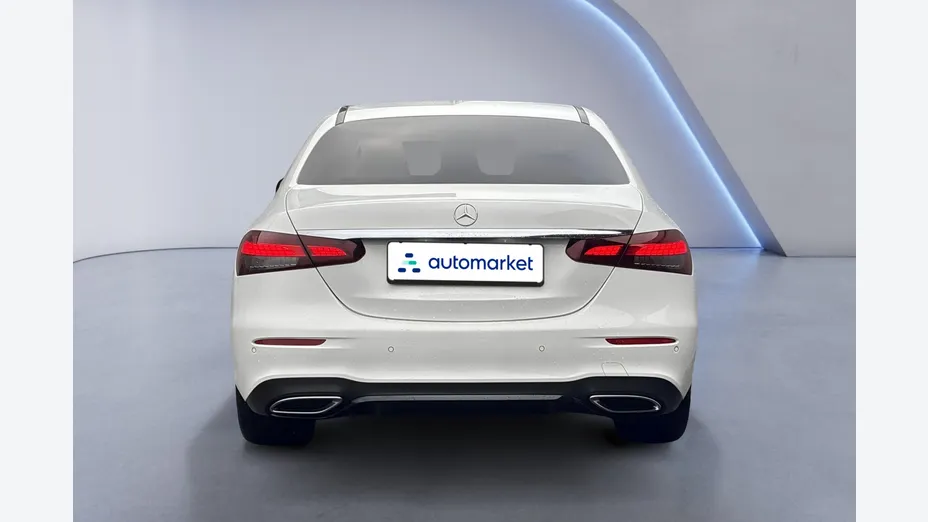 MERCEDES-BENZ E Klasa E 220 d 4-Matic AMG/Avantgarde