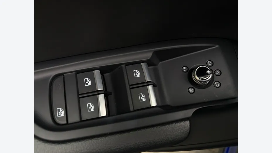 AUDI Q5 Q5 40 TFSI mHEV Quattro S Line S tronic