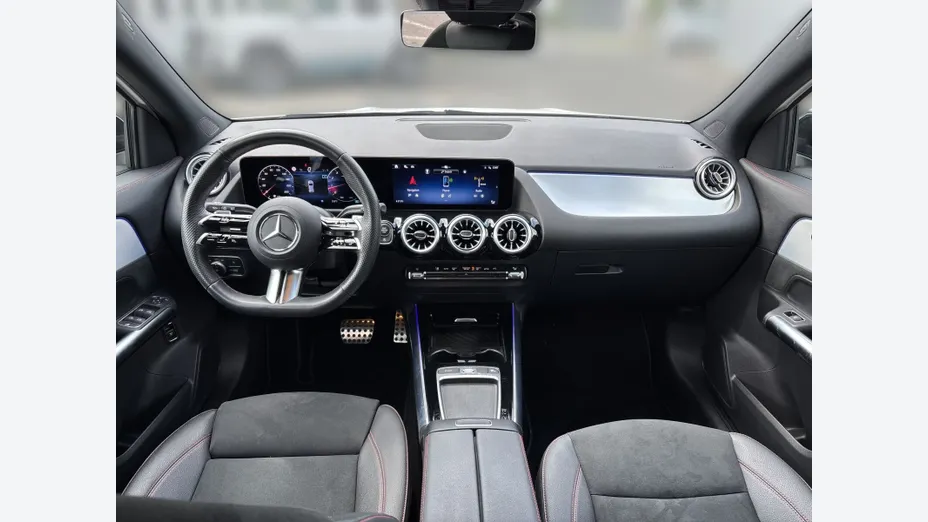 MERCEDES-BENZ GLA GLA 200 mHEV AMG Line 7G-DCT