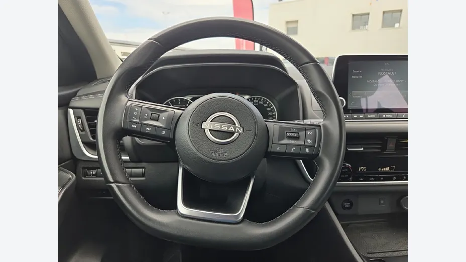 NISSAN Qashqai -