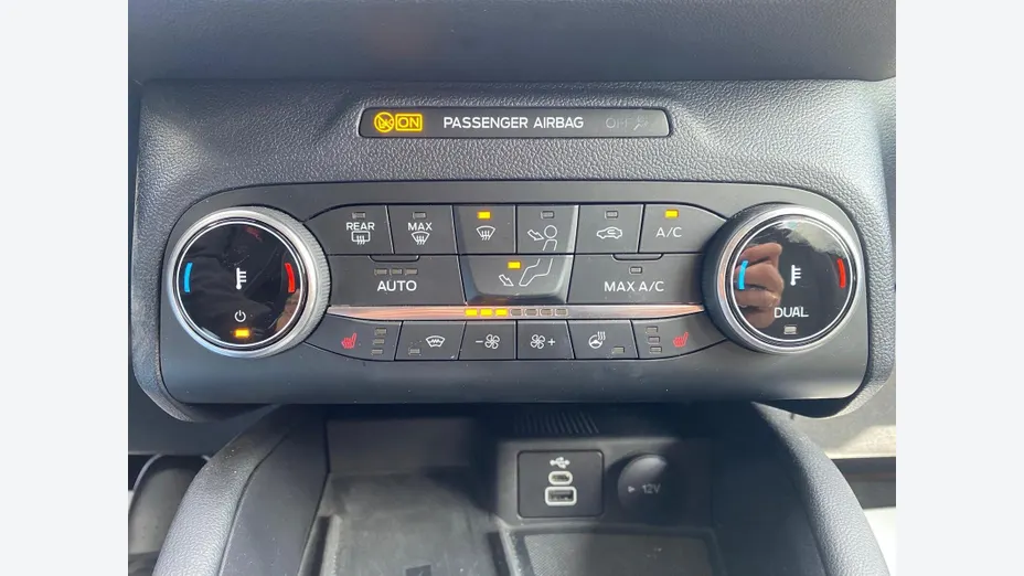 FORD Kuga Kuga 2.5 FHEV FWD Graphite Tech Edition e-CVT