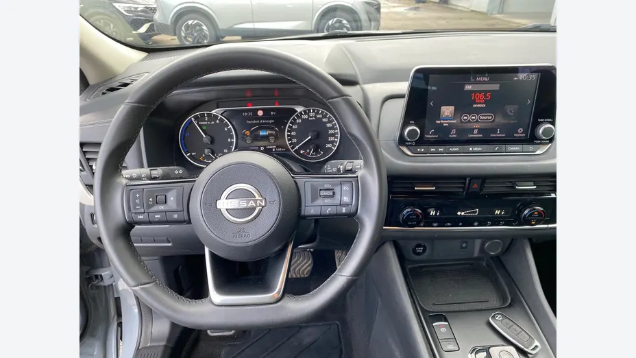 NISSAN Qashqai -