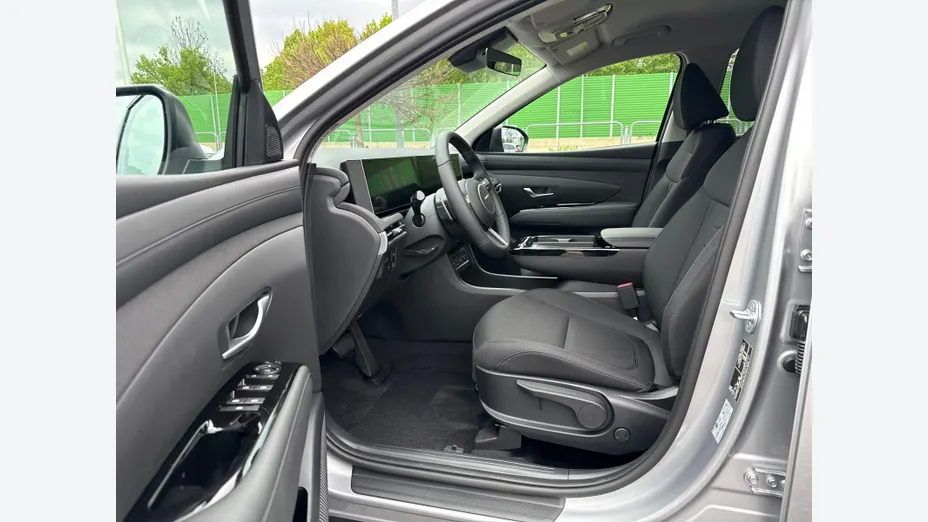 HYUNDAI Tucson Tucson 1.6 T-GDi HEV Smart 2WD aut Nowy