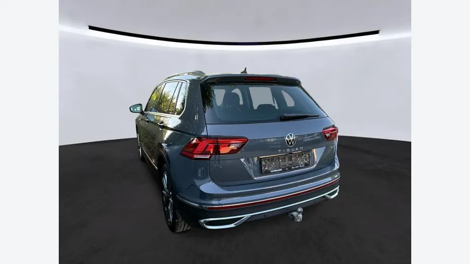 VOLKSWAGEN Tiguan -
