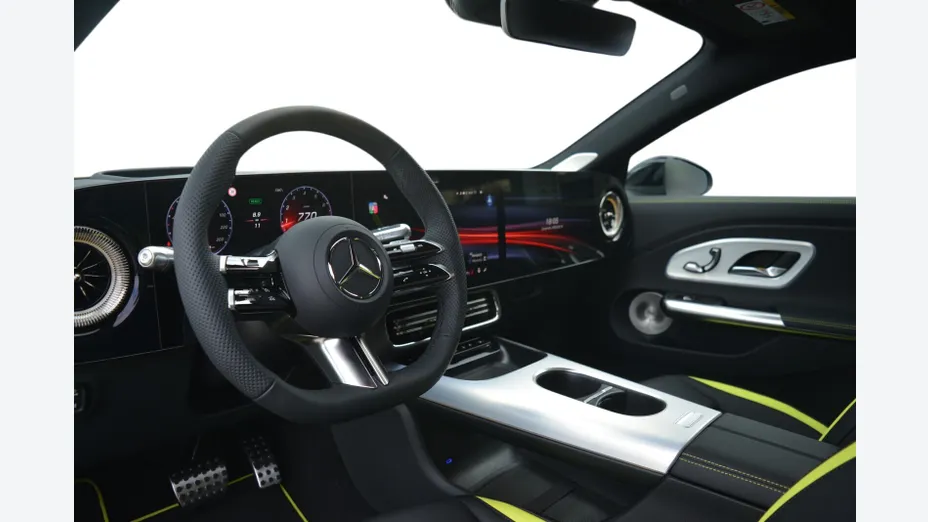 MERCEDES-BENZ CLA -