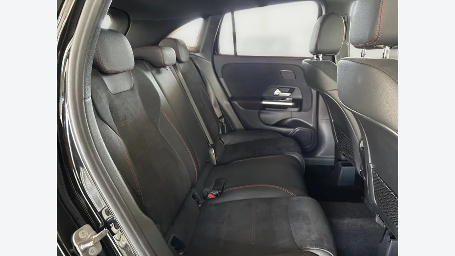 MERCEDES-BENZ GLA GLA 200 mHEV AMG Line 7G-DCT