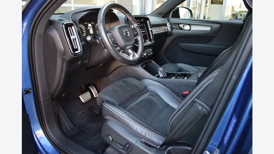 VOLVO XC40 XC40 T3 R-Design aut