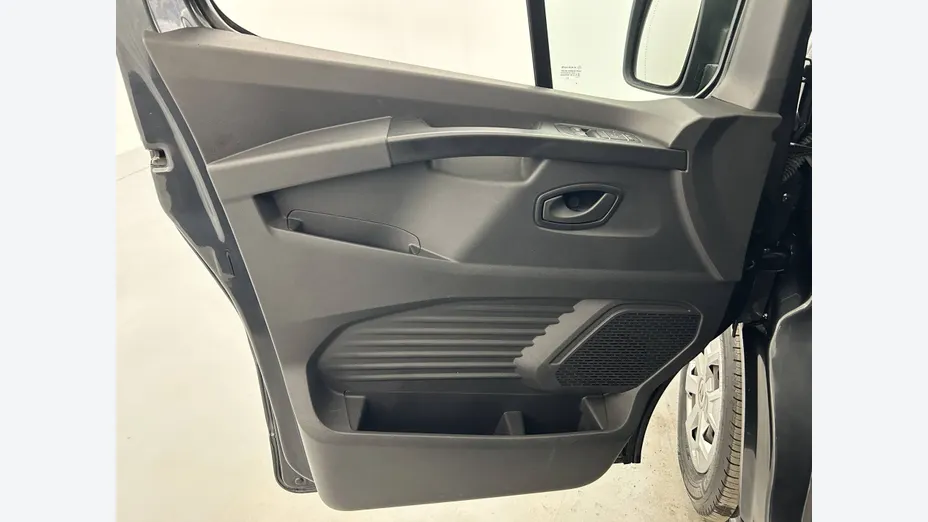 RENAULT Trafic -