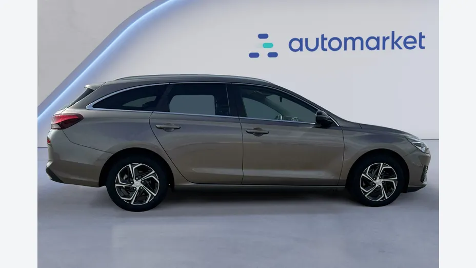 HYUNDAI i30 i30 1.0 T-GDI Smart
