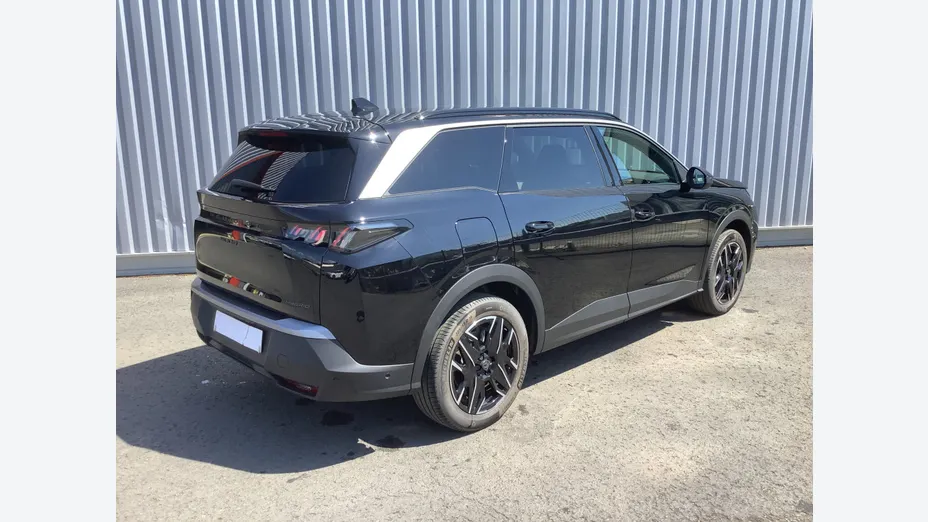 PEUGEOT 5008 -