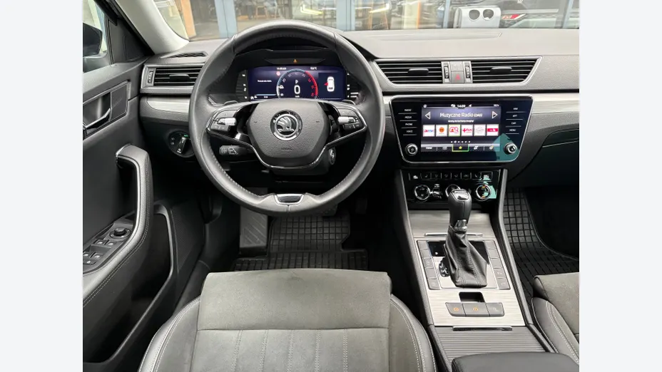 SKODA Superb Superb 2.0 TDI SCR Style DSG