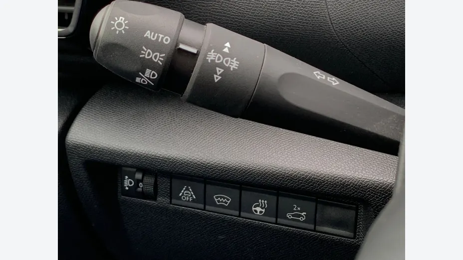 CITROEN C4 X C4 X 1.2 PureTech Shine S&S EAT8