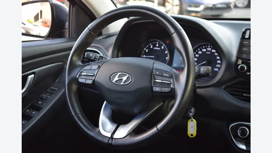 HYUNDAI i30 i30 1.0 T-GDI Modern