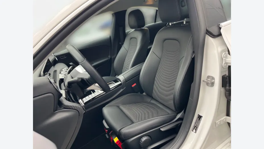 MERCEDES-BENZ CLA -