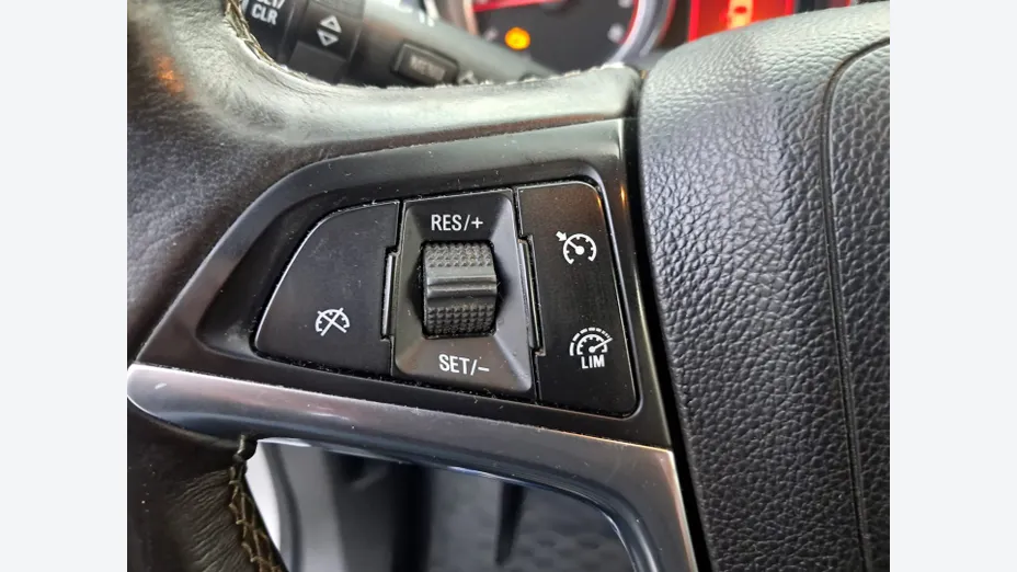 OPEL Mokka -