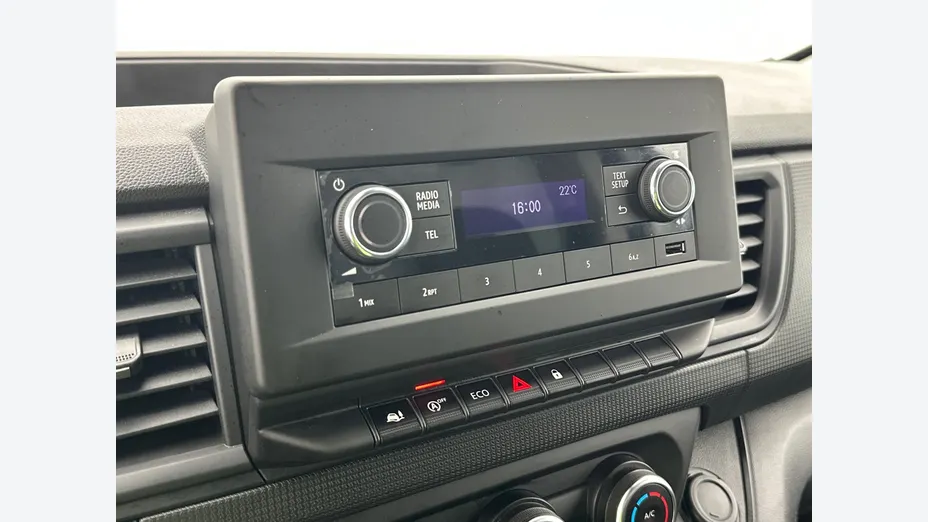 RENAULT Trafic -