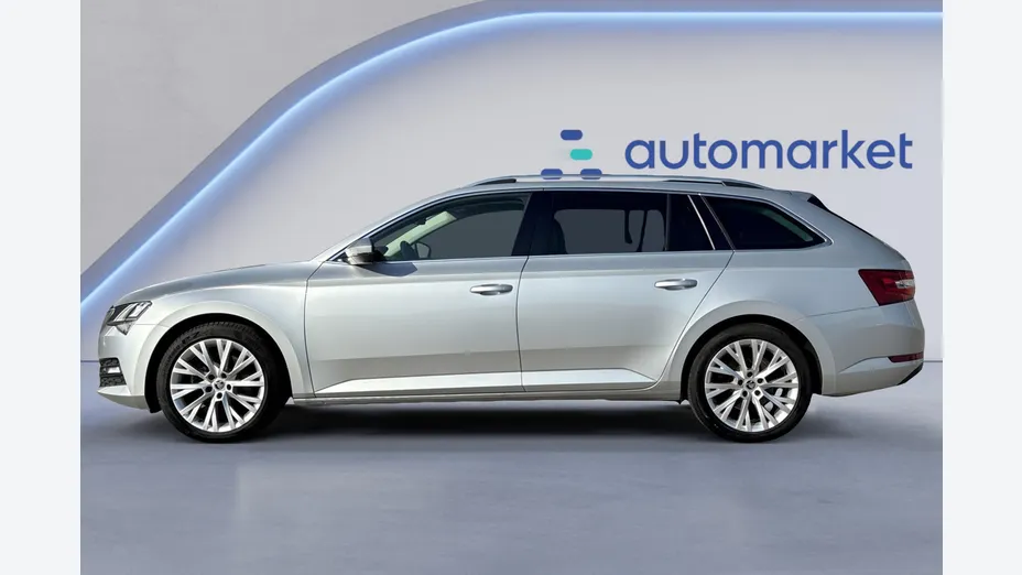 SKODA Superb Superb 2.0 TDI SCR Ambition DSG