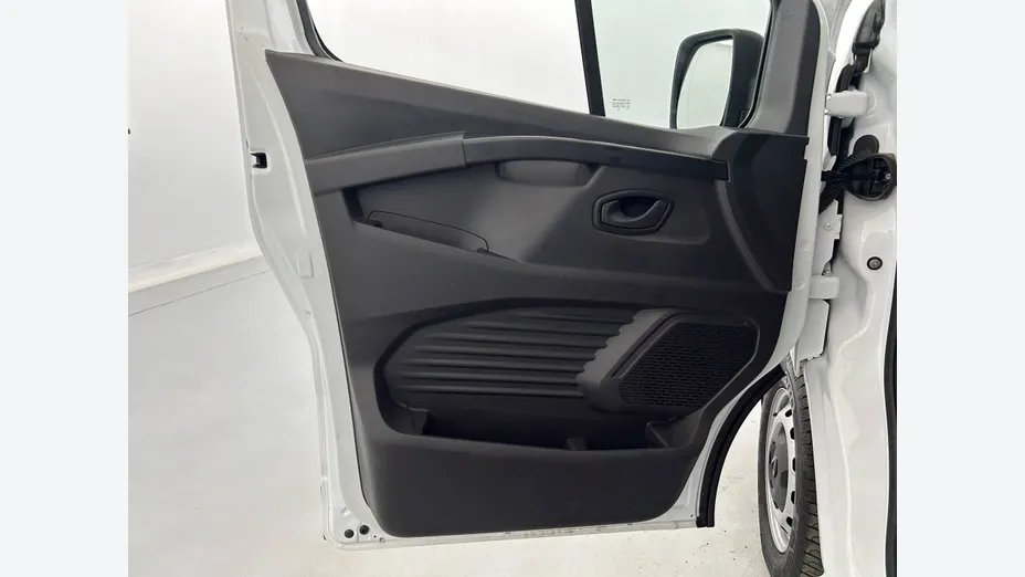 RENAULT Trafic -