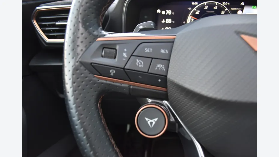 CUPRA Leon Leon 2.0 TSI 4Drive VZ DSG