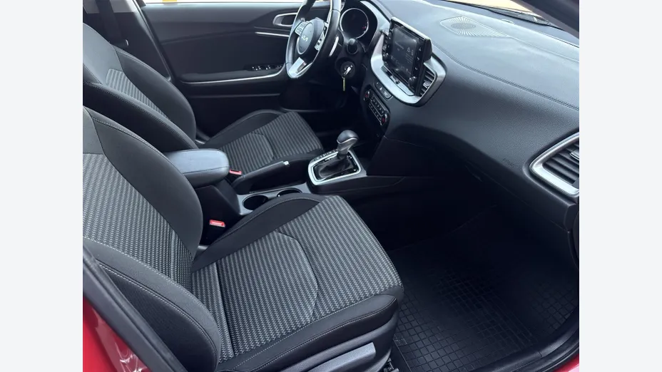 KIA Cee'd Ceed 1.5 T-GDI M DCT