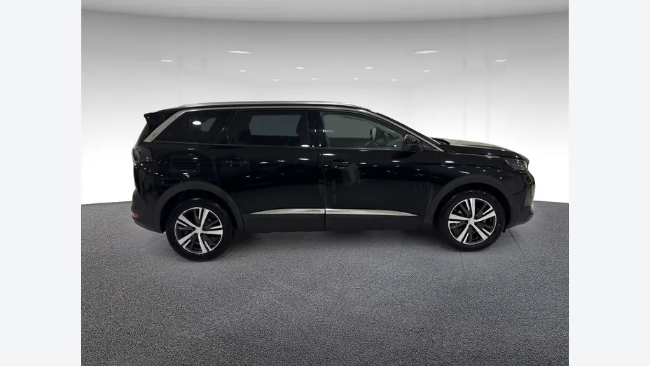 PEUGEOT 5008 -