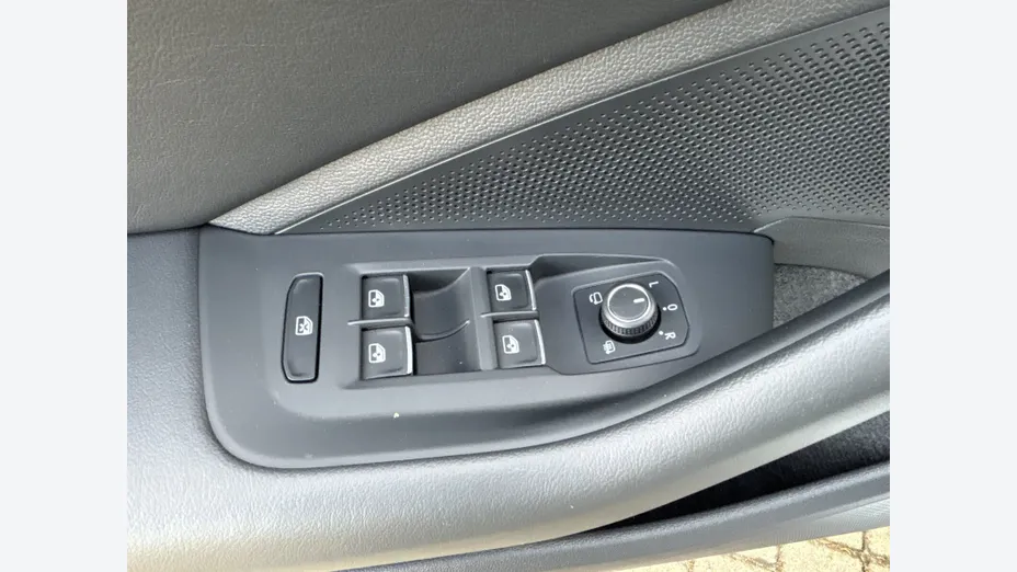 VOLKSWAGEN Passat Passat 2.0 TDI SCR Elegance DSG