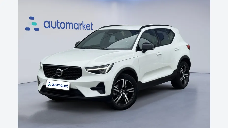 VOLVO XC40 XC40 B3 Plus Dark aut