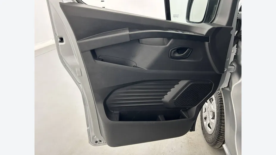 RENAULT Trafic -