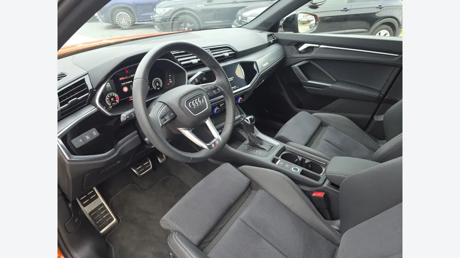 AUDI Q3 Sportback -