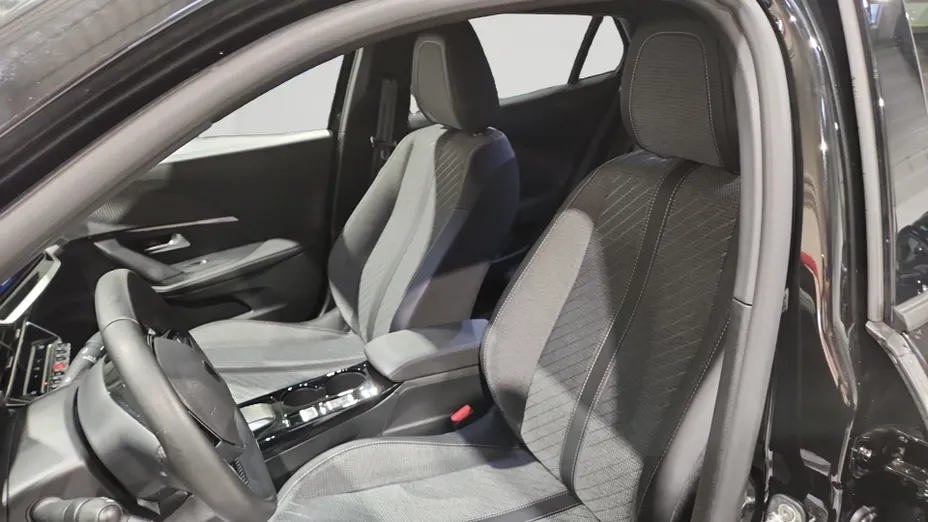 PEUGEOT 2008 -