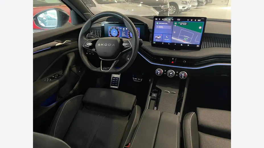 SKODA Superb Superb 2.0 TSI Sportline DSG