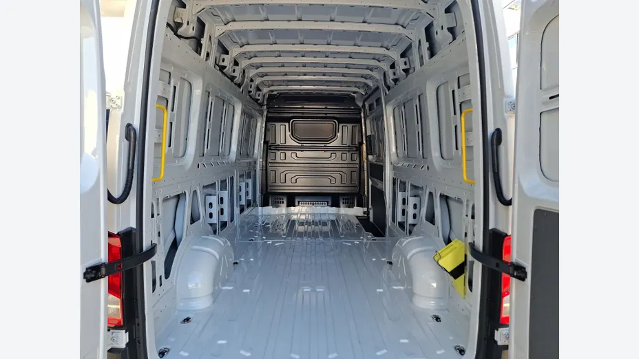 VOLKSWAGEN Crafter Crafter 35 BiTDI (16,4m3) aut