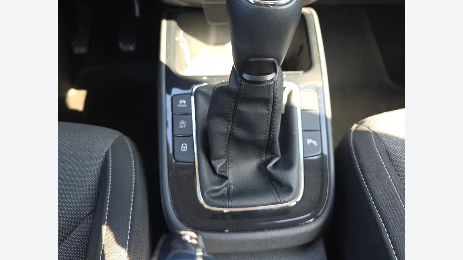 SKODA Fabia Fabia 1.0 TSI Selection