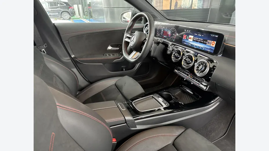MERCEDES-BENZ CLA CLA 200 mHEV AMG Line 7G-DCT