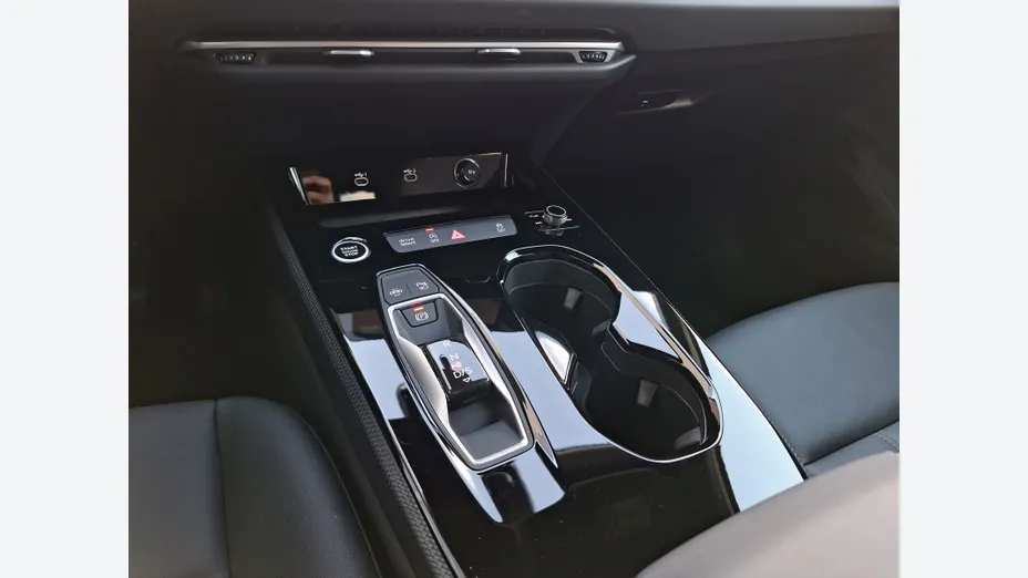 AUDI A5 A5 TFSI 110 kW S tronic