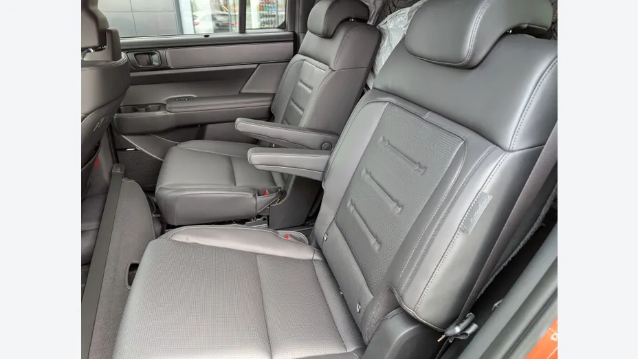 HYUNDAI Santa Fe Santa Fe 1.6 T-GDI HEV Calligraphy 4WD aut 6os. Nowy