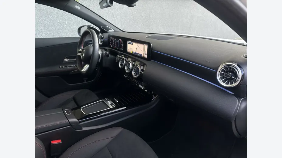 MERCEDES-BENZ A Klasa A 250 e PHEV AMG Line 8G-DCT