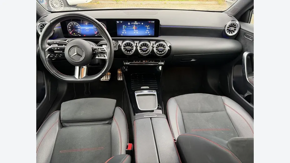 MERCEDES-BENZ A Klasa A 200 AMG Line 7G-DCT