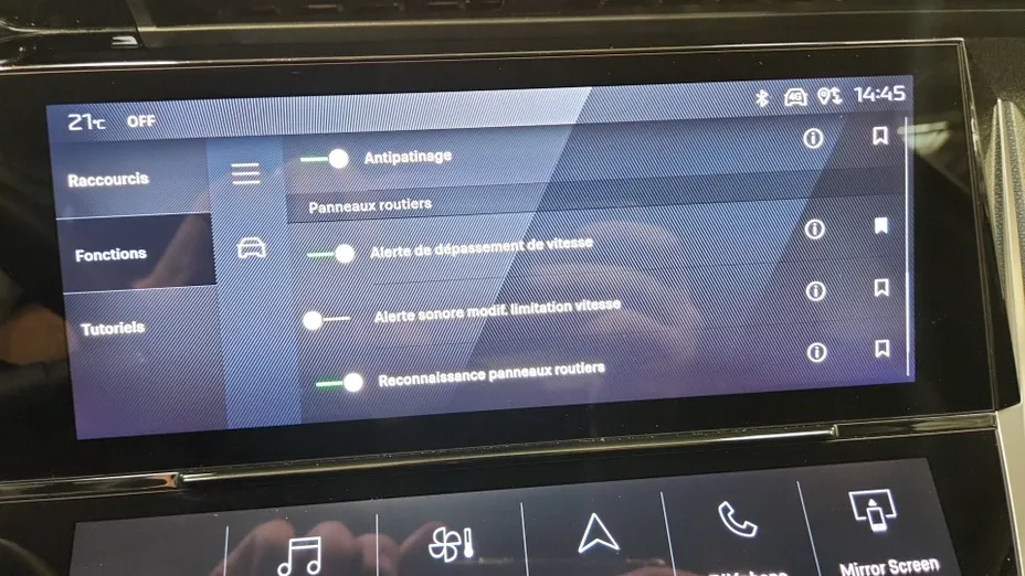 PEUGEOT 308 -